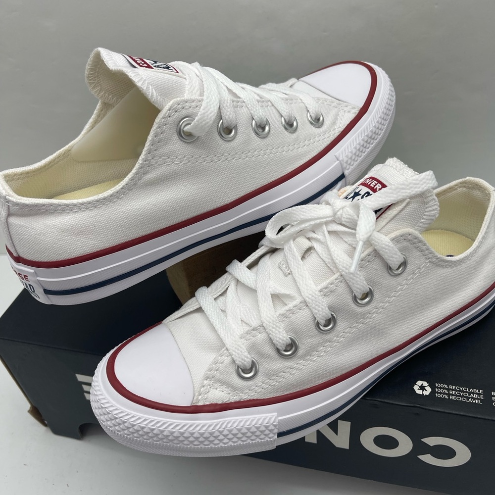 CTAS WMNS Chuck Taylor All Star LOW TOP SHOE
M7652C Black/White Sneakers - Picture 11 of 16